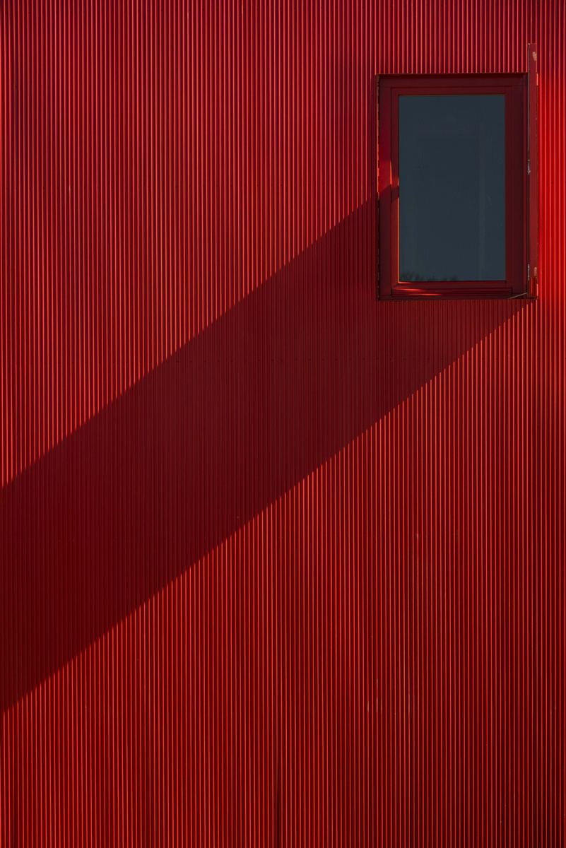 red-house-6.jpg