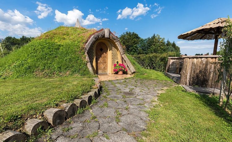 05_hobbit-house-slovenia-750x460.jpg