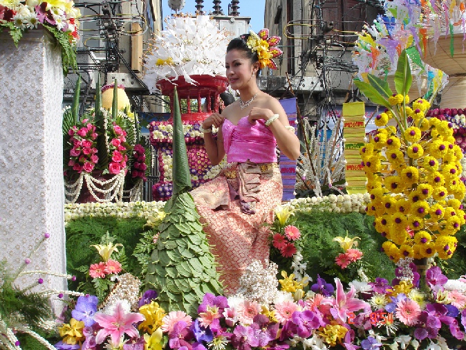 festival_kvitiv_v_chiangmai_2014_tailand_14.jpg