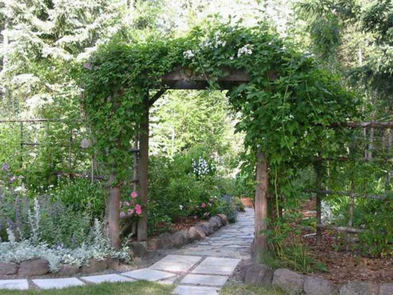 Как сделать оригинальную садовую арку из дерева