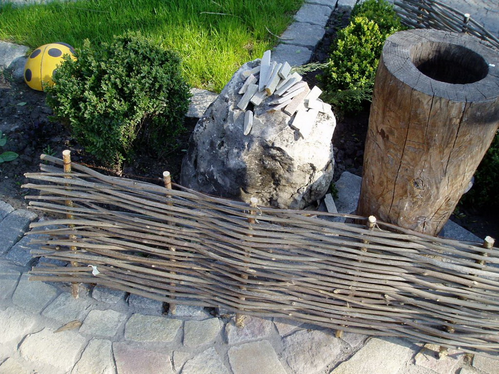 Тын – декоративный забор в украинском стиле